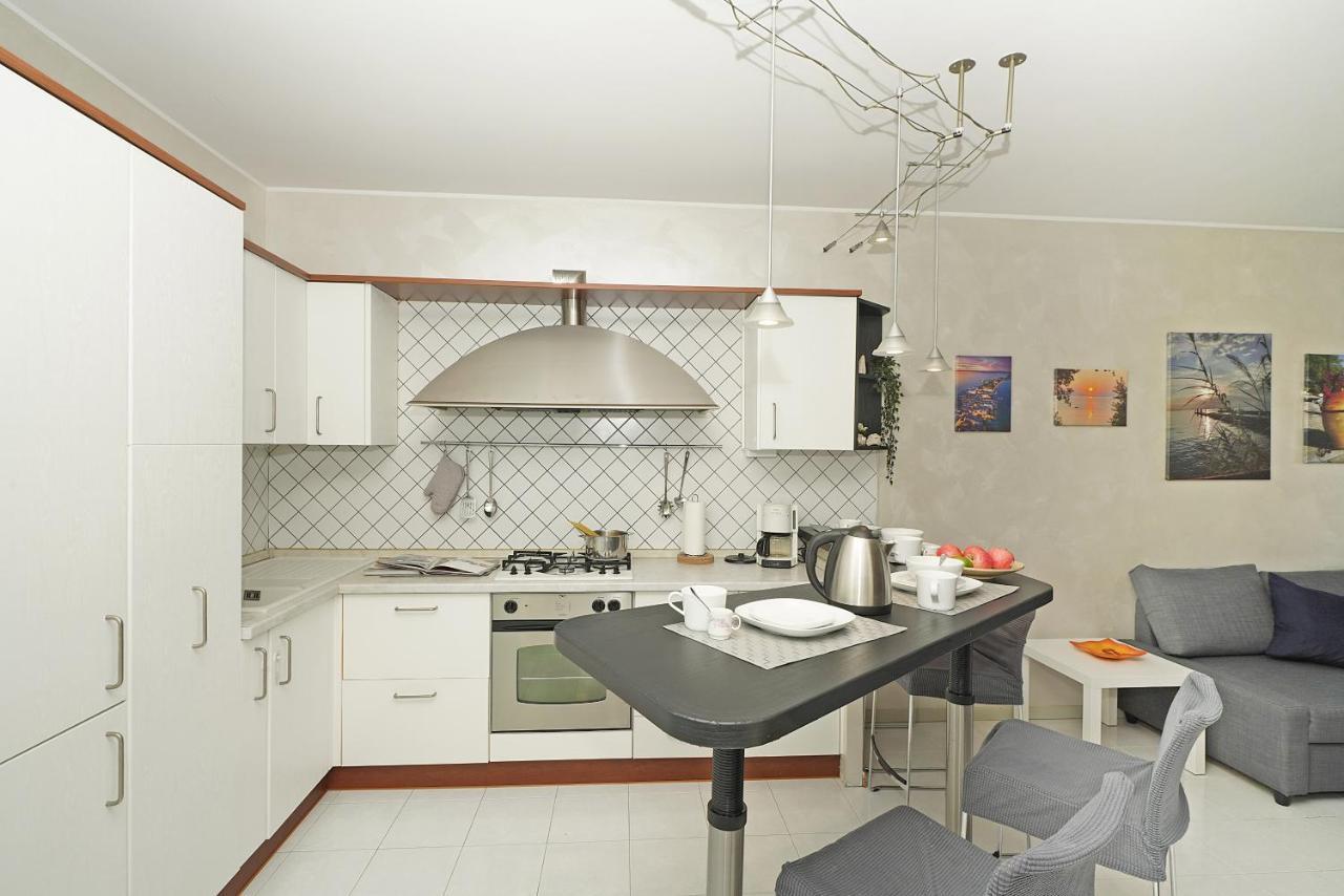 Casa Rudi - Gardagate Apartman Sirmione Kültér fotó