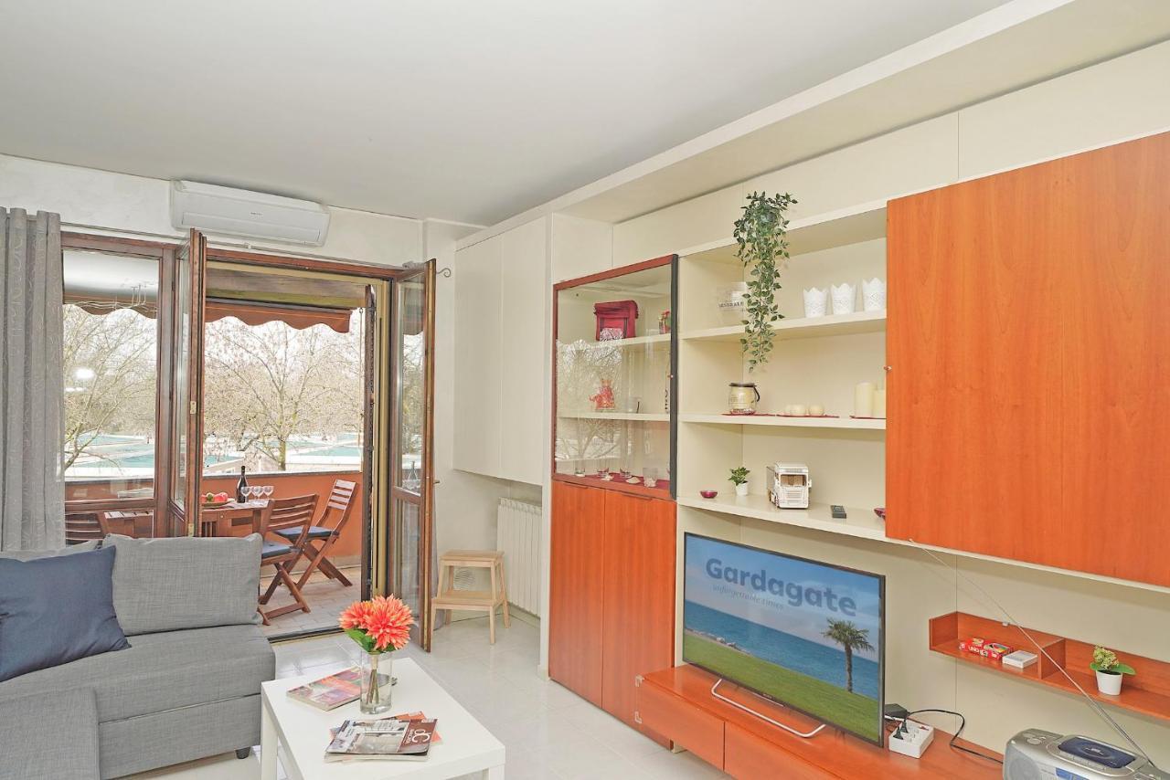 Casa Rudi - Gardagate Apartman Sirmione Kültér fotó