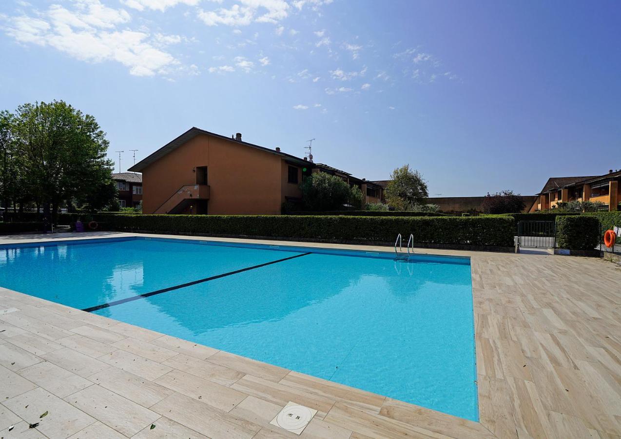 Casa Rudi - Gardagate Apartman Sirmione Kültér fotó